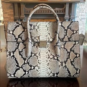 NWT Michael Kors Collection Campbell Runway Weekender